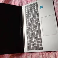 HP • ٥١٢ جيجا • ويندوز 11