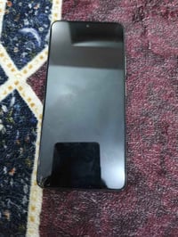 Poco f3   ذاكرة 256 جان يشتغل عندي بس المعالج احترك ابيعة على وضعة يفي...