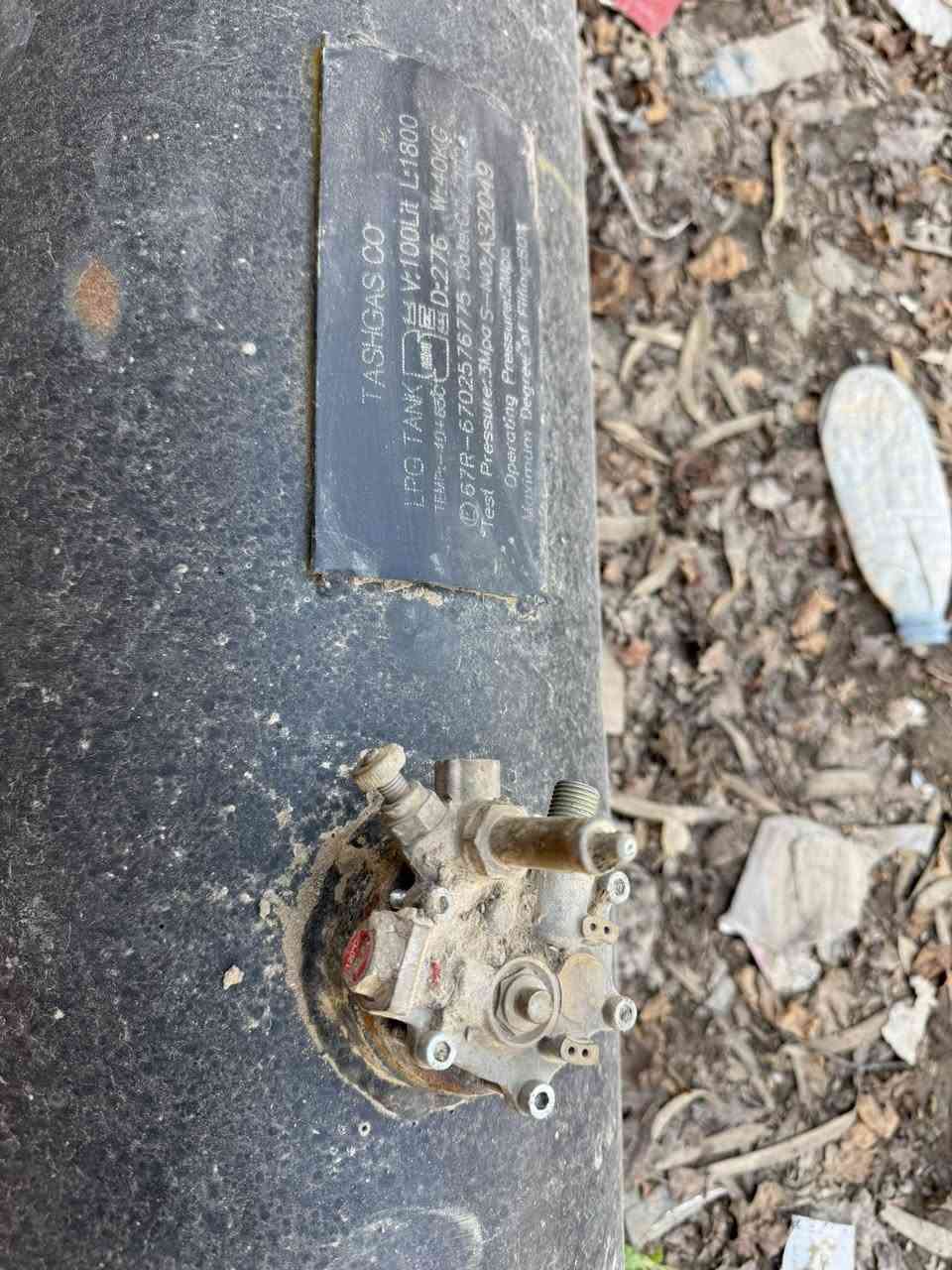 تانكي غاز نويه كه م ايشي كرديه 100 لتري       ***********
