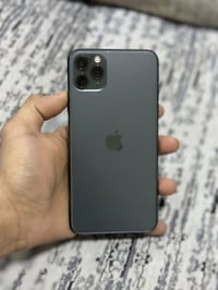 ايفون ١١ برو ماكس • ٢٥٦ • بطارية ٧٥