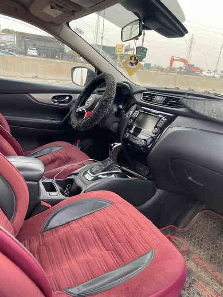 نيسان روك قشقاي 5 كاميرا 📷  سيارة فول مواصفان ماعدا فتحة سيارة بدون ارباك بدون  موديل 2020 سعر 155 ومجال ***********
