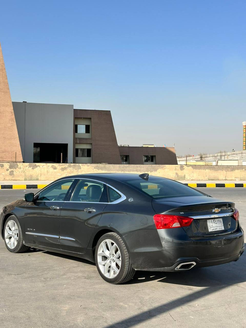 مواصفاته 

١.رادار بالمري 

٢.تدفئه بالكشنات الأماميه 

٣.سماعاتBose صوت طرب 

٤.بصمه سيارة وتشغيل عن بعد 

٥.مكينه 6v 3600 قويه كلش دوانص ماكو دوم

٦.كشنات جلد

٧.تبريد قطعتين 

٨.ويل ١٩ بلاد مالته 

السيارة كلش كلش نظيفه وانه مسويله ادامه على ايدي مال جني راديترات جديده اصلي ومنظومة تبريد كامله مبدل شرط مال وكاله كله اصلي تبريد ثلج تخم تاير مصارلي شهر من شديته سيارة حادثه بنيد فقط وصورة سونار بالمنشور وماشيه ١٢١ الف ميل مكان سوك  الشيوخ للاستفسار *********** ناصرية, ذي قار
