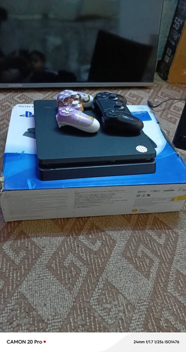 اغراض للبيع شاشه 55 شاشه مال حاسبه بلاي 4 معدل وحاسبه لاب توب السعر 500 مكالمه مدينه الصدر رقم التليفون *********** واللي يريدهن يطبله خاص
