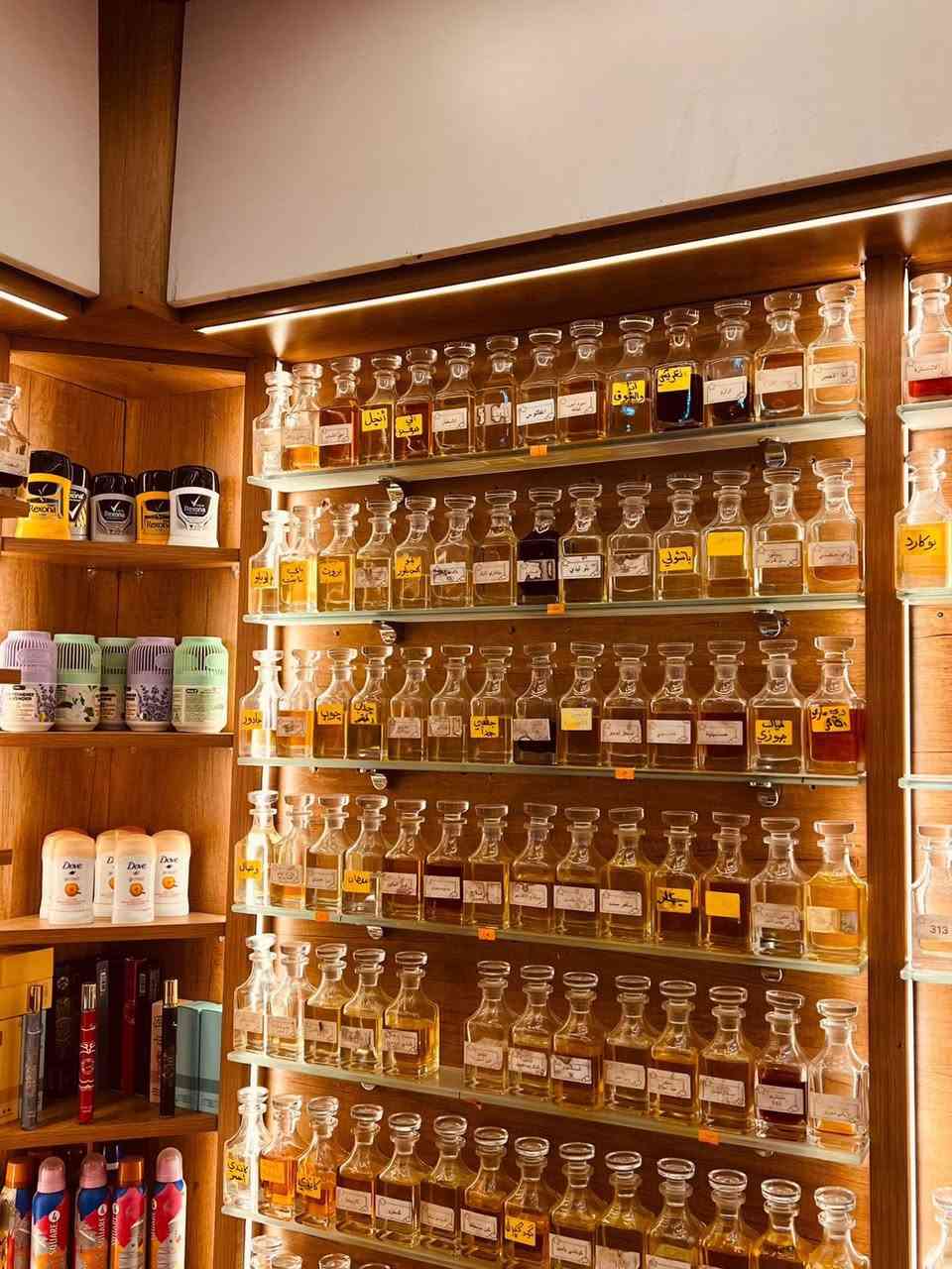 اذا محتاجين عطر حلو وثابت😍🫰
ماعليكم الا تنورونا 
تعالوا اليوم وعيشوا التجربه بنفسكم✔️
محلنا موجود داخل مدينة بسمايه - المجمع الترفيهي

للاستفسار راسلونا :
***********
