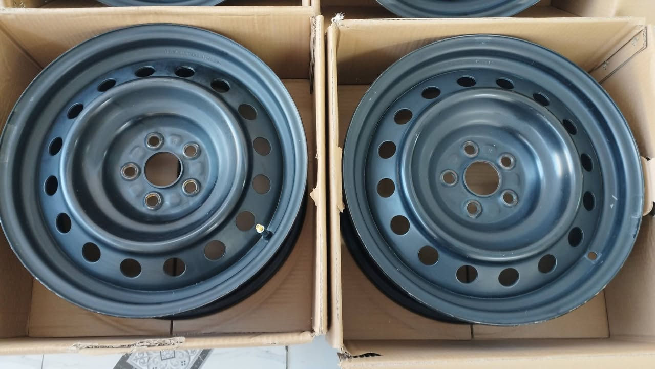 اسلام عليكم اخوان سعر160 الف رخيص بلش واصل وجب جديد طخم عدد 4 ويل ماعد 4 كابات حجم 16 مال كورلا شريكة أصلي بلادي لا تصليح لا كسر لا لحيم لا صباغ  سعر 160 الف عنوان كركوك قادسي أو لا يم نادي سولاف رقم آسيا بي واتساب  ***********  ***********
