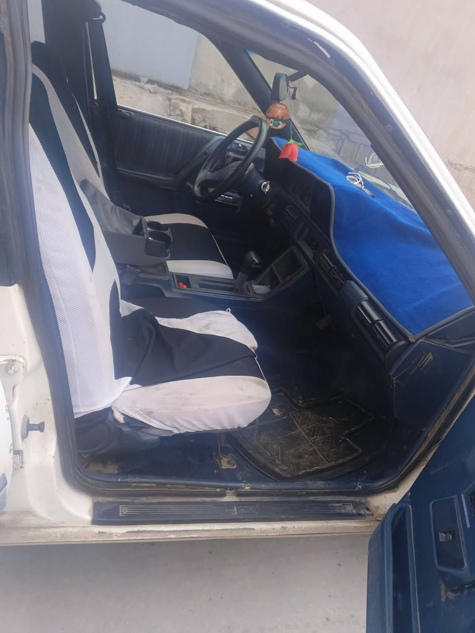 سياره اولدز  البيع او مراوس حسب القناعه رقم الماني نينوى مشروع وطني دفتر بانزين سياره جاهزه كير اوتو  موديل 1990 رقم الموبايل ***********مامتواجد بل فيس
