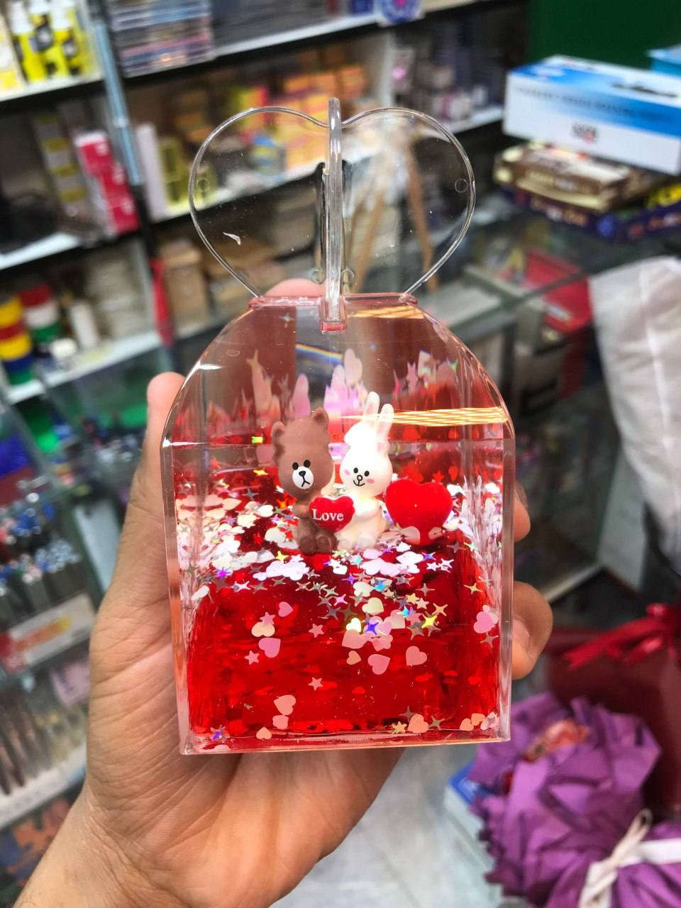 متوفر الان 📍
هدايا 🎁 
 عيد الحب 
***********
يمكنكم زيارة المكتبة 
المكان : حي النصر | شارع العام | مقابل مطعم حسين ابو التيا
