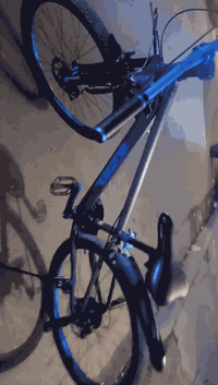 بايسكل برازيلي السعر  180 بي مجال قليل الرقم ***********
