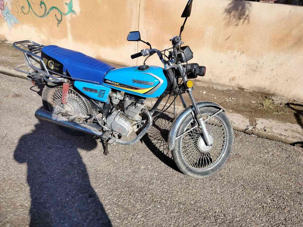 السلام عليكم اخوان هذا الدراجه للبيع نامي برو موديل 21 سعر 400 الشراي يخابر ***********
