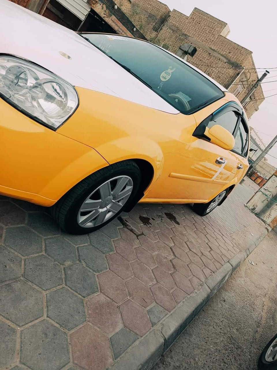 السلام عليكم 
اوبترا 2010 رقم ميسان انكليزي بأسمي سنويه لل27 تحويل ثاني يوم 
گير ومكينة ومشط وبور قبل شهرين شادهن تخم تاير باتري جدد 
كهربائيات كلها شغاله منظومة تبريد جديده نقص غاز فقط مصفره هيئه 
وغرامات 
گلب وشوف بعينك حسب القناعه
 مكان السيارة ناصرية مركز قفلها مال بيع 58 غير قابل للنقاش رجاء المو شراي لايتصل ولايتعب روحه سيارة مال جناي والي يريد ياكل خبزه 
***********
