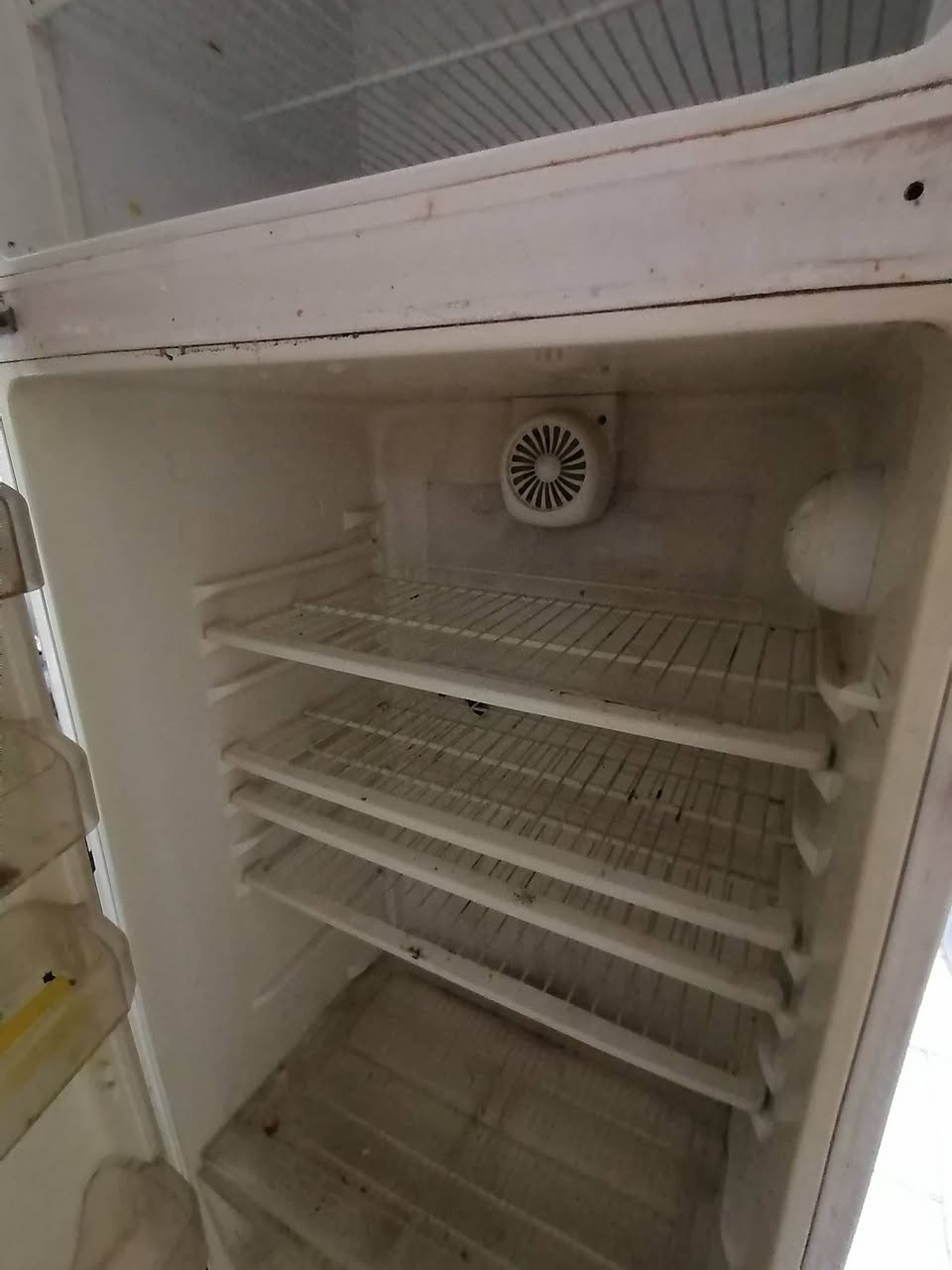 سلام عليكم.... ورمضان  مبارك عليكم 
مكلفه بالنشر. 
غراض للبيع. ثلاجه. نضيفه ماداخله مصلح.  
حجم. 12-----بسعر  250
غساله ملابس. حجم 75الف
طباخ.  4عيون شغال.. بسعر 50الف
ميز مع تلفزيون. ب90الف
ليعجبه اي غرض يراسلني خاص.  .....


**إذا كنت صاحب هذا الإعلان وتريد حذفه لأي سبب، رجاءا أرسل رسالة إلى الدعم الفني**