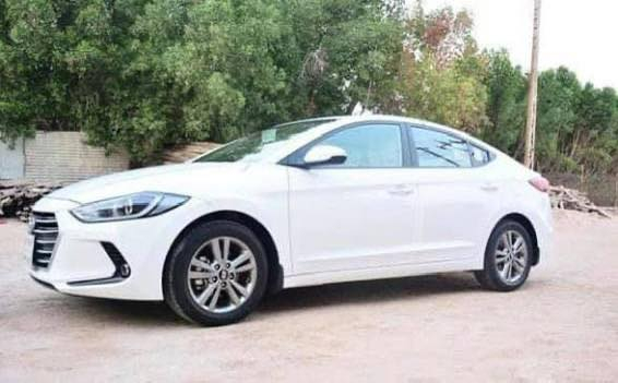 اسلام عليكم الانترة 2017 خليجي مكفولة من كلشي غير متواجد ع الفيس وهذا رقم صاحب سيارة ‭٠٧٨٤ ٩٢١ ٦٩٢٩‬ 
شراي يدك وسعر كلش مناسب مستعجل ع البيع
