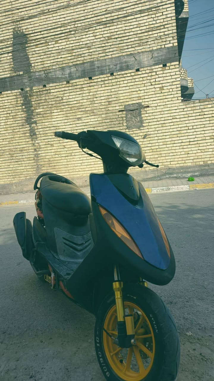 السلام عليكم يولد عدله مال لعب دراجه شغاله ابيع كوم حديد تجي تحمل وتروح لا تسئلني شبيه سعرها ٢٥٠ قفلها من الاخير مكاني بغداد الحسينيه الشراي يراسلني او يتصل عل رقم ***********
