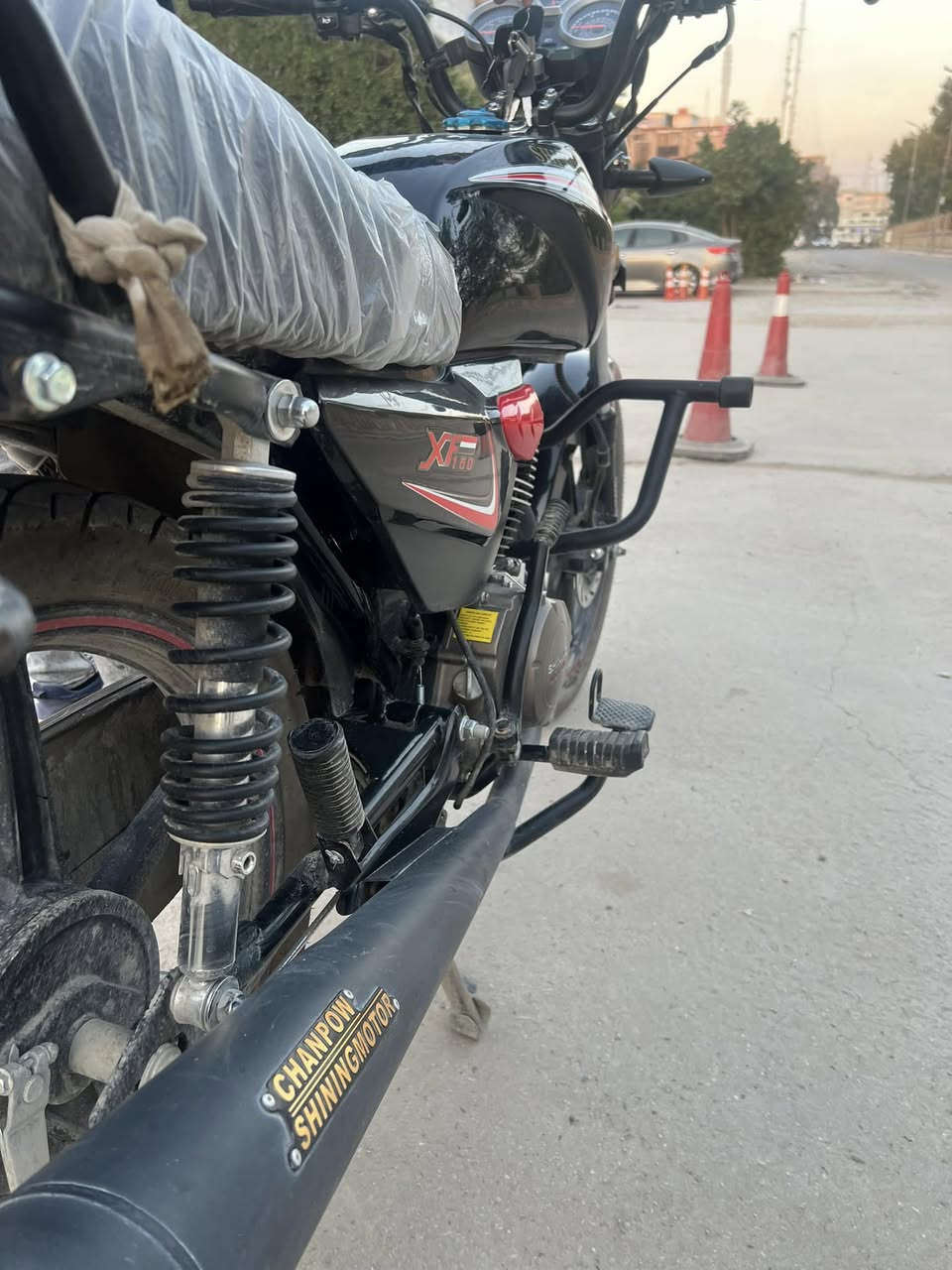 شاينك صارلها شهرين بس من طالعه من الوكيل اوراق اصولي الدراجه كامله من كلشي مكفوله من كلشي المكان الحله / باب الحسين 
السعر1250 وبيها مجال ***********
