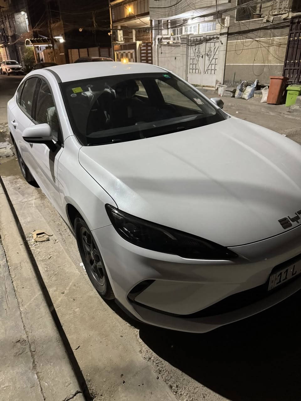 للبيع سيل 5 مع جميع الملحقات كارت وبصمة وشاحن وكاعيات ماشية 4300 يعني زيرو رقم بغداد بأسمي السعر 19 مليون 
مكان السيارة البلديات والشعب ***********
