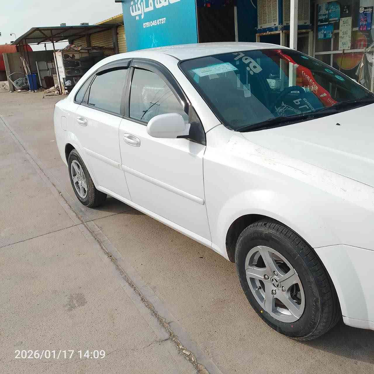 شوفرليت اوبترا كير اوتوماتيك 2011 سعر بلاش 78$ و مجال و بيهه 3$ ورقه غرامات نزل سعر 
سياره بيهه 3 قطعه بخ بدون دواخل تحويل و غرامات شرط *********** موبايل Singapore
