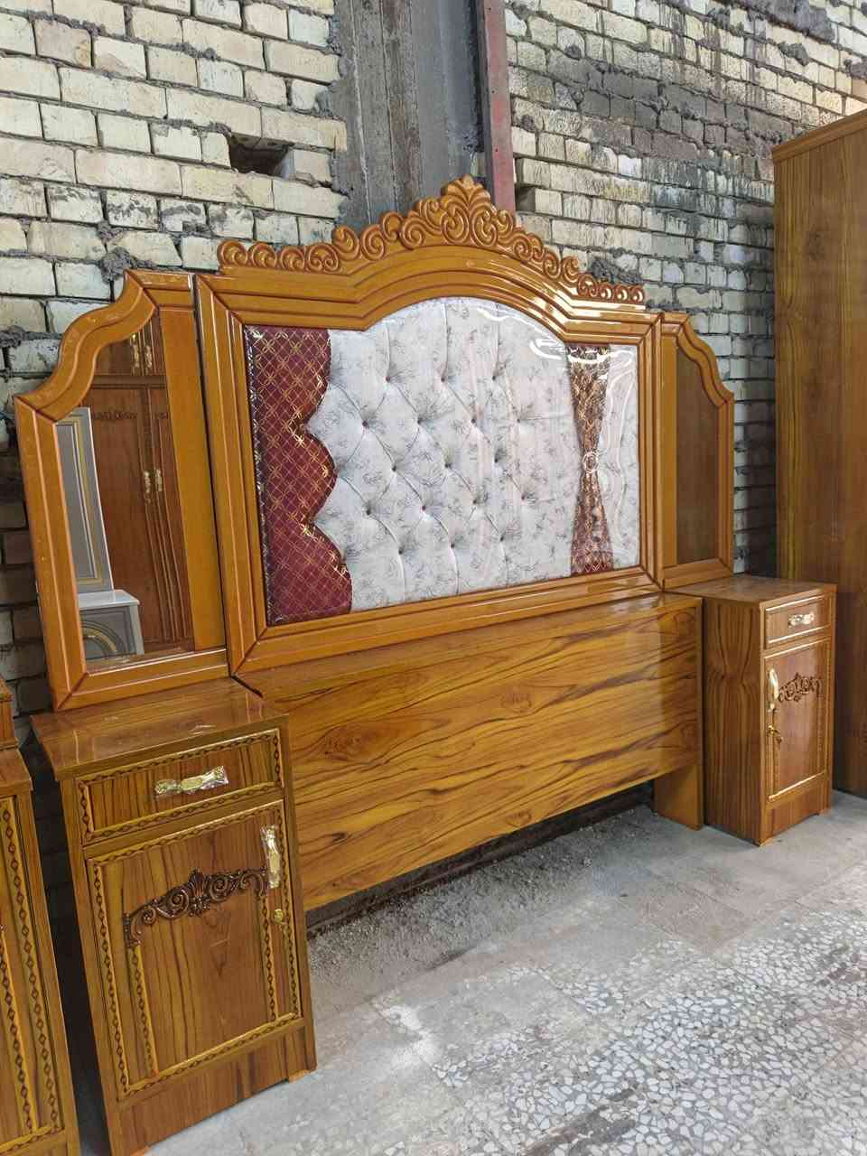 السلام عليكم غرفه ام 6 مقطعه كل باب لوحدها الداخل مالتها 4 ملم الخارج صاج 5 ملم الظهر چرچوبه براغي الفرش بلوك الزاويه بارتفاع الكنتور ملحقاتها.... جربايه + ميز مرياه + ميز احذيه + زاويه كنتوريه طلاقتين مثل الي بل صوره السعر خاص  الستفسار على الرقم *********** يوجد واتساب..... ملاحظة يوجد خدمه توصيل لجميع المحافظات كل محافظة وحسب البعد مالتها
