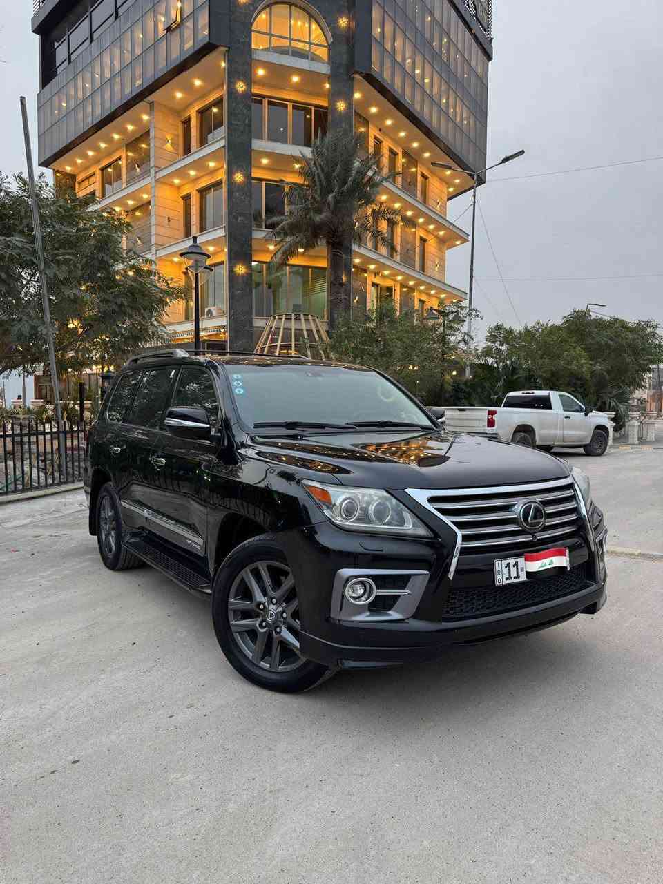 لسلام عليكم …
للبيع لكزز بريم  LX570 موديل 2014
السعر. 💵414
نوع السياره ، لكزز بريم اصل
اللون، اسود 
الموديل، 2014
الرقم بغدادب اسمي 
ماشيه 119 
المواصفات : 
مكينه 5.7 سلندر8
شاشه /بصمه /تبريد قطعتين منفصل 
/فتحه /تبريد خلفي منفصل 
شاشات خلفيه + سماعات بلاديه 4 كامرات /زراك لايت/رادار /حساسات اماميه/حساسات خلفيه /تبريد كشنات امامي /كراسي اماميه كهرباء /كراسي خلفيه كهرباء /كراسي تدفئه/جنطه كهرباء /بصمه ابواب 
داخل صاج وبيجي/كشنات جلد
/مري كهرباء/ليد امامي +خلفي 
كراسي الخلفيه 7 راكب كهرباء. 
خزن ميموري /ستيرن كهرباء /فور ويل 
جكات /نظام قياده ثلاث وضعيات comfort , sport, normal 
نظام قفل الابواب /نظام الانحدار 
نظام التزحلق
نظام تحكم ارتفاع وميلان السياره 
بروجكترات امامي عدسه متحرك ليد 
ويل 20 كروم اصلي ويا تخم تاير دنلوب اصلي جديد الكراسي الوسطيه vip 
شاشه اعطال صغيره /ثلاجه /رادار امامي 
مرايه انعكاس /مرايه جانبيه هيتر 
اشاير بالمري/كشاف ليلي ضبابي
اناره ترحيب 
سماعات بلاديه نظام صوت 14 سماعه
نظام الملاحه 
منفذ usb charged 
ع ترحيب بالعلامات 
سبير اصلي بلادي وبي تاير اصلي مال الشركه 

وبعد بيهه هواي مواصفات . 
صيانه كامله فلنجات دسكات امامي خلفي تايرات تخم دنلوب( مكفوله من دعاميه الدعامه بيها بس بي دي ار ب جوه التريشه)… بحاله الوكاله 
414💵💵💵💵
📍بغداد 
*********** بغداد, العراق

