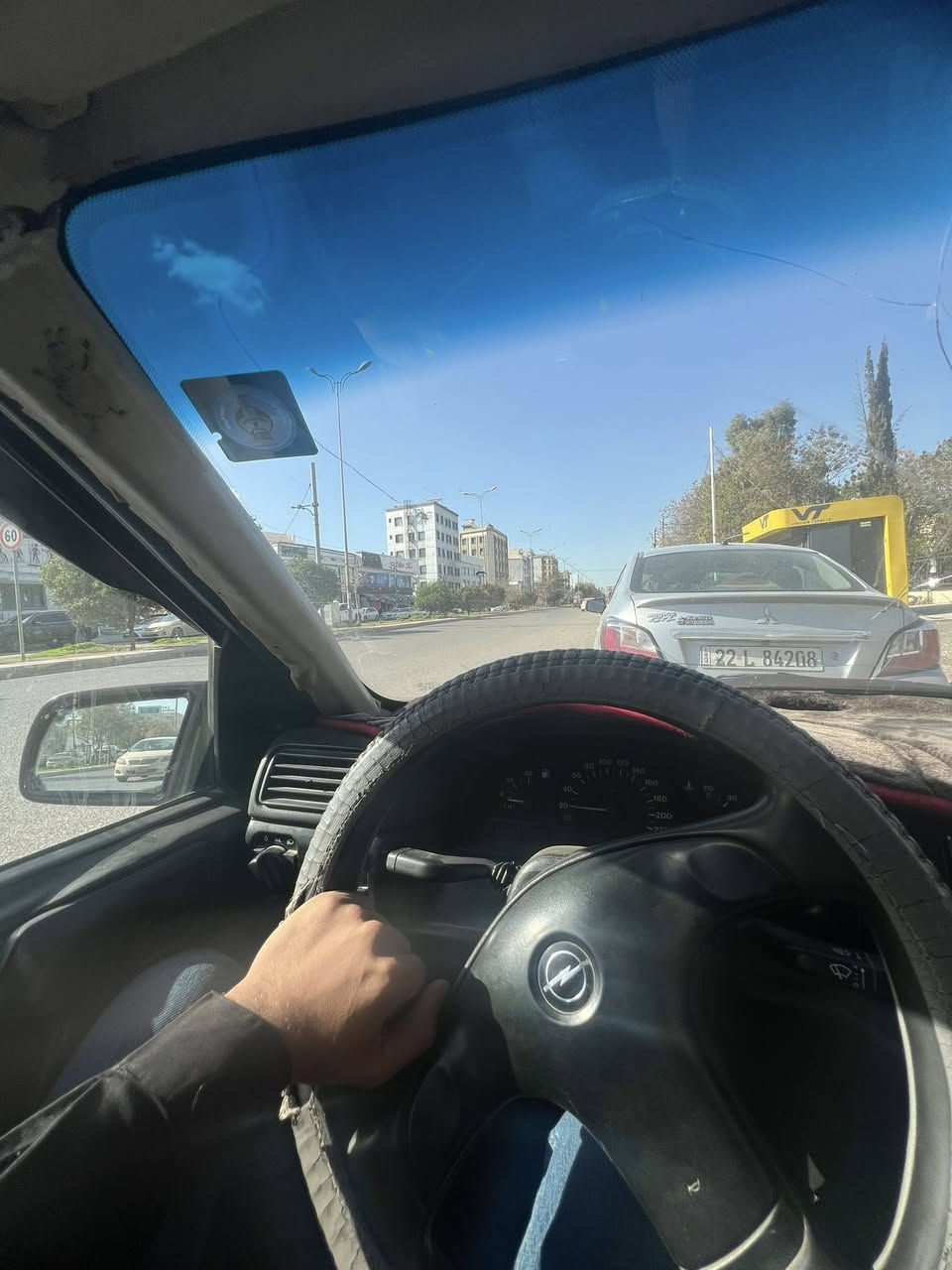 أوبل فكتره موديل 93 محرك كير شرط حجم 16  سعر 35 بيها مجال مكان السياره الضلوعية  للستفسار ***********
