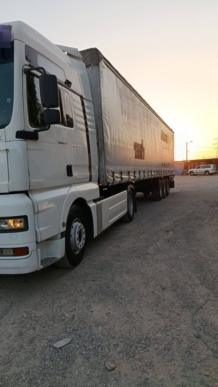 السلام علیکم ئەم چادرەمان هەیە بۆ فرۆشتن مەسرەحییە 
لاونەی 60 بۆ کــراوە بەدەست هەموو گیانی بەشەرت فەسڵوو ڕەبت  نموونەی جوانیە ماشاءاللە
ڕەقەم 
***********
نرخی کۆتای 70$
