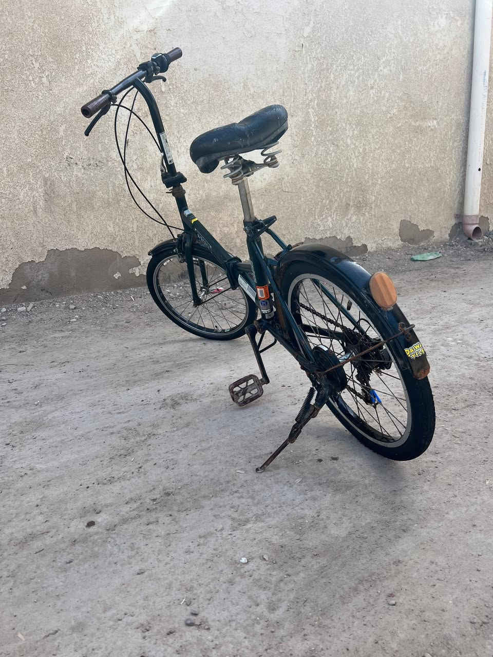 بايسكل طباكي للبيع نضيف فول لفول مثل لبصوره لبايسكل مامبدل بي اي شي لتيوب مامبدله شرط لبايسكل نضافه 100/100 باله اغراضه كامله ويا وبي جمبزات هم انطيهه ويا بس ممخليهن مكاني بصره ابو الخصيب عويسيان الاتصال ***********
