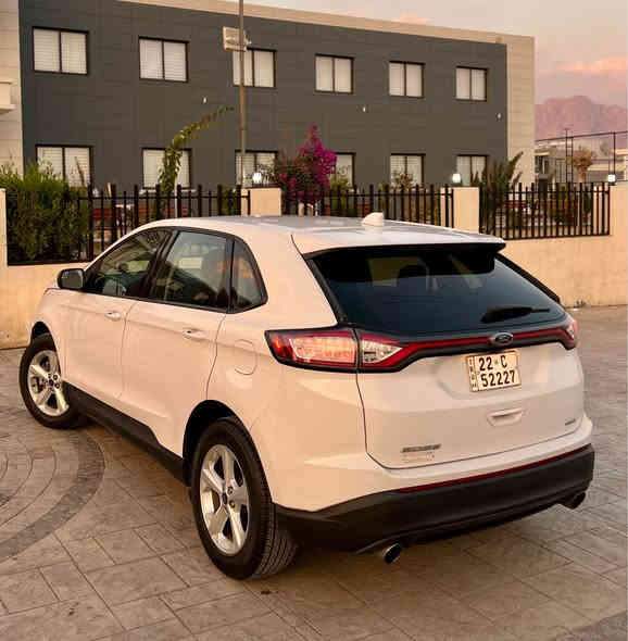 بسم الله الرحمن الرحيم(***********)
FORD EDGE 2017 . 20L Turbo 
فۆرد ئیدج ٢٠١٧ ئەمریکی سەیارەکە زۆر تازە و لۆکە
مەکینە ٢٠ تۆربۆ گێر و مەکینەی نەکراوەتەوە
 یەک دەرگا و یەک پەڵە لە بۆنیتەکەی بۆیاغە 
عادیسەکەی زۆر کەمە بێ ناوگرتن و بێ ئێرباگ
پشت و پێش و ناودەرگاکانی کەپسە هیچی پێوەنییە
هەموو ئێرباگەکانی بیلادیە و نەتەقیون
مواسفات: ٣ گێر تۆماتیک عادی گێر لەسوکان
برێک بەسمە ئۆتۆ ستارت ستۆپ تعدیل سورعە
کامیرا سوکان تەلەفون و ڤۆلیۆم تەبرید مەرکەزی
ئیکۆیە بەسمەیە تەنها 125 هەزار کیلۆمەتر ڕۆشتووە
تایەی تازەیە تەقە و رەقە و هیچ خەلەلێکی نییە
کارەبایی هەموو گیانی بەشەت گێر و مەکینە بەشەرت
سنوی تازەیە تا 2030 بەناوی خۆمانە هەزە و بەرادی تازەیە
سعری سەیارەکە ١٤٥ گەڵا و معامەلەیە شوێن ڕانیە
*********** ڤایبەر و واتسئاپی لەسەرە رانية
