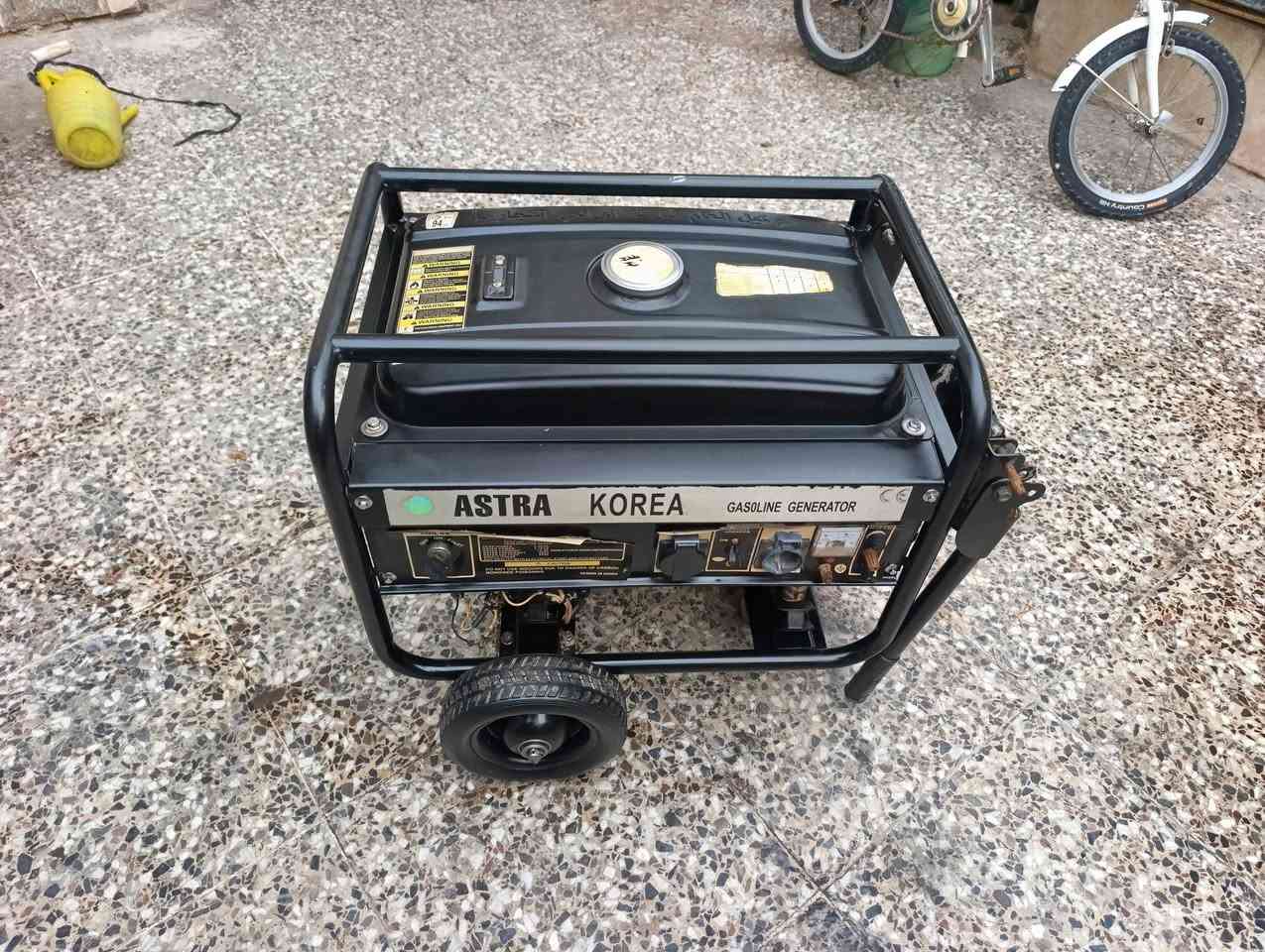 استره كوري بيت الوادي لوليه ملف نحاس اقتصاديه بصرف البانزين سلف وحبل تايرت يدات جاهزه وبلاديه نكره سلف  مولد استخدام شهر ونضمت مال بيت 15امبير مكاني بغداد حي العامل سعر 165
***********
