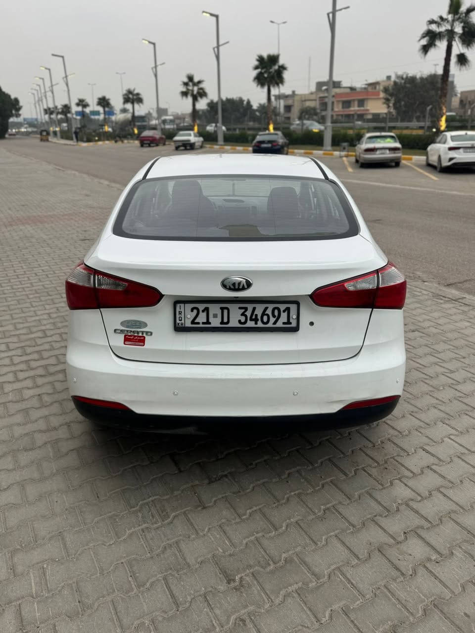 كيا سيراتو خليجي
موديل 2013شكل 15
محرك 1600دوش بشرط 
مكينه كير كله بشرط 
سياره احلى من صور 
ماشيه 120حقيقي حت الجرس شغال 
السياره بيه قطعه وحده صبغ الباقي كله مكفول 
رقم سليمانيه شرط التحويل 
حداديه صدر جاهزه اي نقص مابيه 
مواصفات
شاشه 
كأمره 
تحكم سترين 
سونر موجود بل منشور 
داخل اسود 
العنوان بغداد 
الشراي يتصل ***********
السعر118 وبيه  مجال
