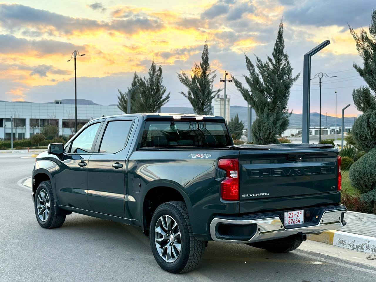 سيلفرادو ٢٠٢٥
لون سيلفرادو سيمينت

تم بيع 6000 فقط
مقصورة خلفية
كاميرا خلفية
كاميرا أمامية
حساسة
وسائد هوائية
مكبر صوت
مستشعر سرعة
زجاج كهربائي
شاشة
مرآة رادار
نظام المفتاح الذكي
تحكم تلقائي في درجة الحرارة
مقعد كهربائي
6 فتحات تهوية
مصابيح زينون
5 مصابيح LED
نظام تعليق قابل للطي
مكبر صوت مدمج
دفع رباعي
نظام ABS
رادار
سعر ٢٩٨ مجال بسیط 
***********
