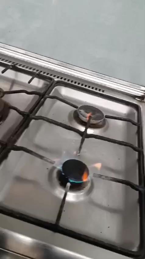 طباخ خمس عيون شغال كلشي مابي فرن شغال نظيف حيل ب 90 وبي مجال


**إذا كنت صاحب هذا الإعلان وتريد حذفه لأي سبب، رجاءا أرسل رسالة إلى الدعم الفني**