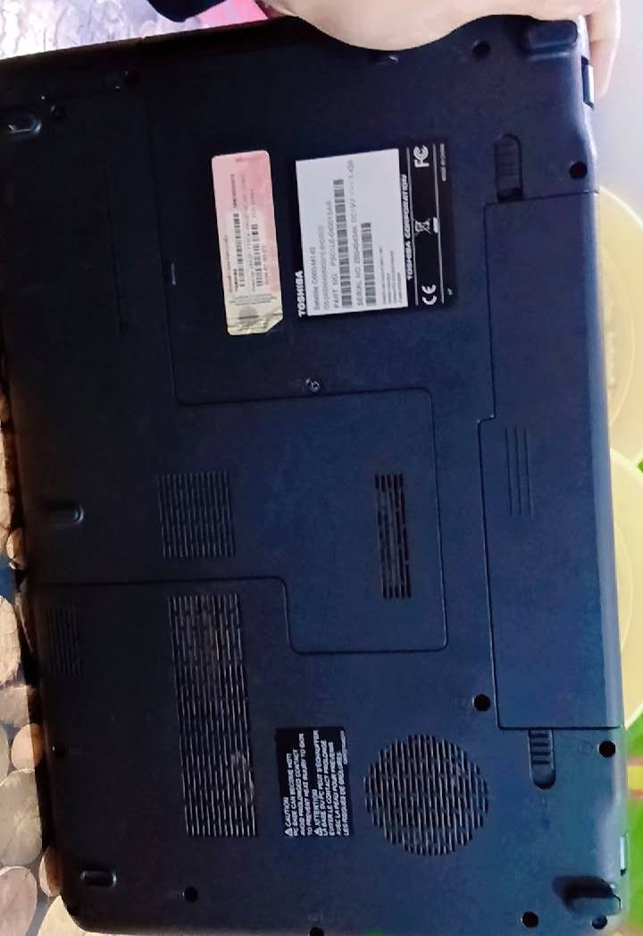 لابتوب توشيبا – مواصفات ممتازة وحالة نظيفة جدًا
• معالج: Intel Core i3 – جيل ثالث
• تخزين: 500GB HDD Black سريع
• رام: 4GB وقابل للزيادة
• بطارية ممتازة
• تبريد قوي ومستقر
• تصميم أنيق والجهاز متين جدًا
• الشكل نظيف وكلاس
• مع الجهاز الشاحن الأصلي

. إكسسوارات:
حقيبة سوداء 
السعر ٩٠ قفل 
مكاني بغداد المدائن 
يوجد توصيل


**إذا كنت صاحب هذا الإعلان وتريد حذفه لأي سبب، رجاءا أرسل رسالة إلى الدعم الفني**