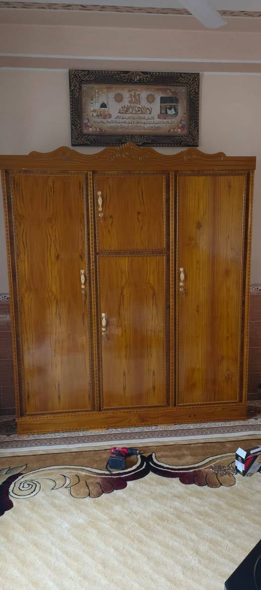 سلام عليكم يوجد كناتير جديد للبيع
1_ثلاث ابواب

الاستفسار على هاذه الرقم *********** بي واتساب مفتوح
المكان قضاء الرمانه منطقة الحويجه
