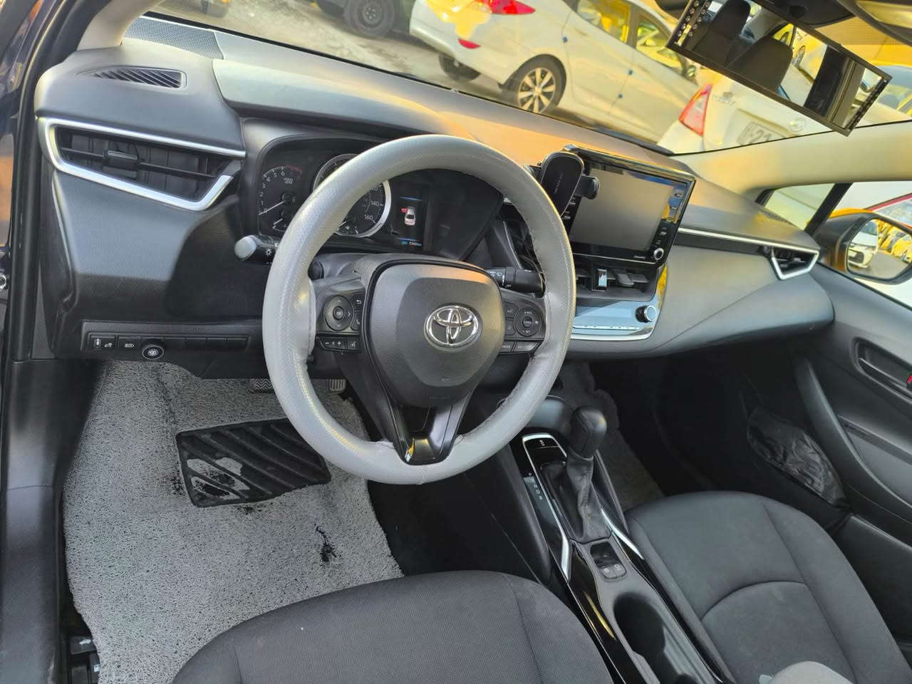 كورلا موديل 22 سياره جديده مال بيت بجم كبس بدون ارباك ضرر بابين طرف سكن رقم كركوك سنويه جديده مشروع وطني بيها دفتر بنزين سياره بسمي شرط تحويل مكان سياره كركوك حي واسطي بيع فقط اني مكلف بنشر خابر صاحبها ‭0771 116 9441‬ السعر 170 بي مجال قليل كركوك, العراق
