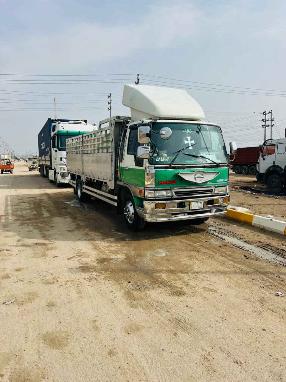 سلام عليكم ،،،هينو انكر للبيع،طخم تاير 19ونص  طخم وياله سبيرات عدد2تانكيات،كاز،عدد2 شاصي 6وربع بلاد سبرنك هواي،امامي وخلفي مكينه حاويه 80خطين لاصرف ولابخار اكسل سوبر كير سوبر،حداديه بريك اكلج كلو جديد تبريد ثلج رقم بصره مداور ثاني يوم علامه ضويه هورن براد
سعر 250وبيه مجال ،،،،***********
