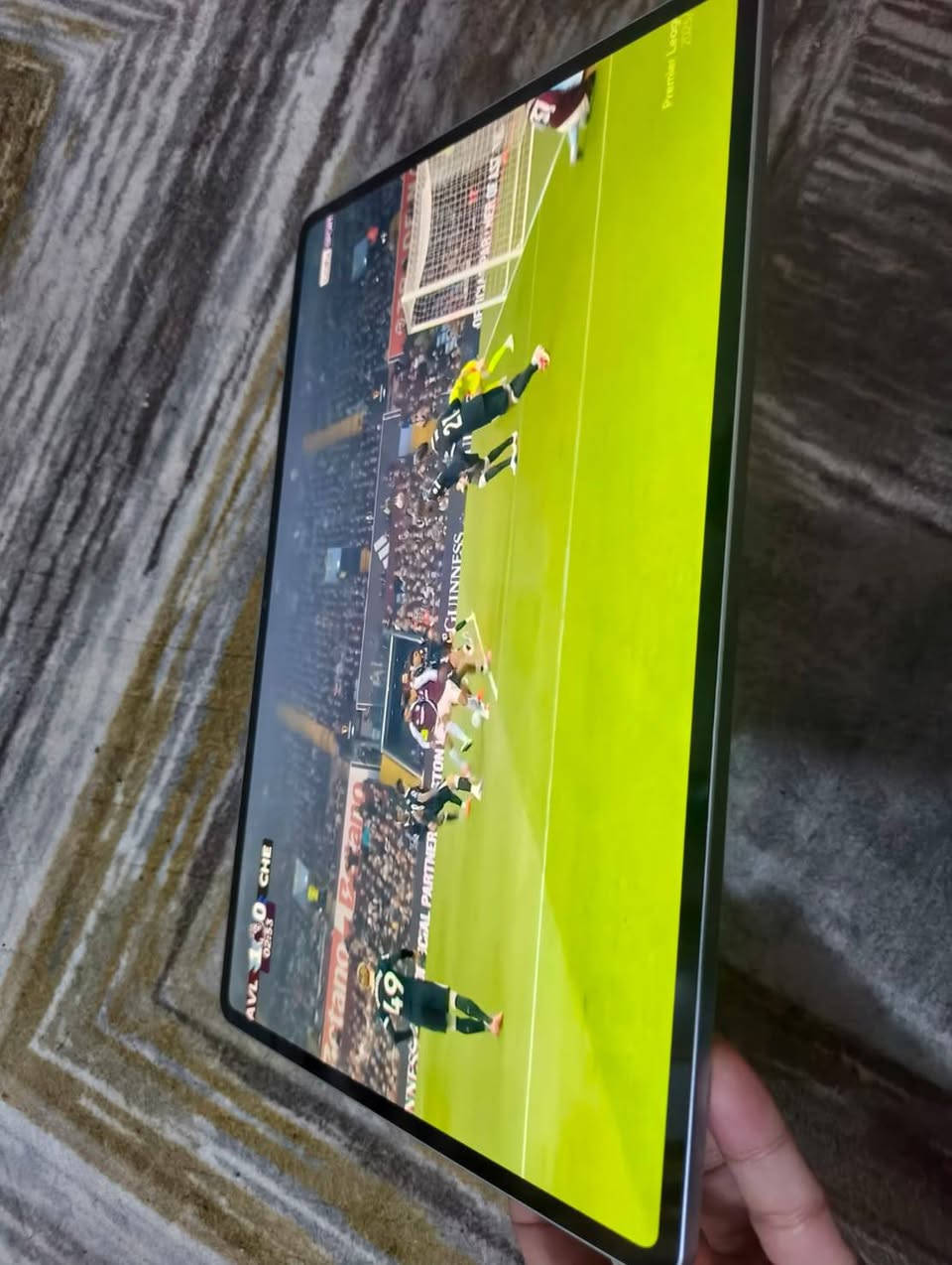 السلام عليكم
تابلت هونر ماجك باد 2
استخدام اقل الشهر 
غراضة كامله مع كيبورد وقلم 
جهاز شخط مابي تاخذة لوك 
معالجة Snapdragon 8sGen3
الشاشة امولد بتردد 144Hz
ذاكرة 256 رام داخلي 16
صوت محيطي مع 8 سبيكرات 
السعر 700 الف 
مكاني نجف 
رقم الهاتف:***********
