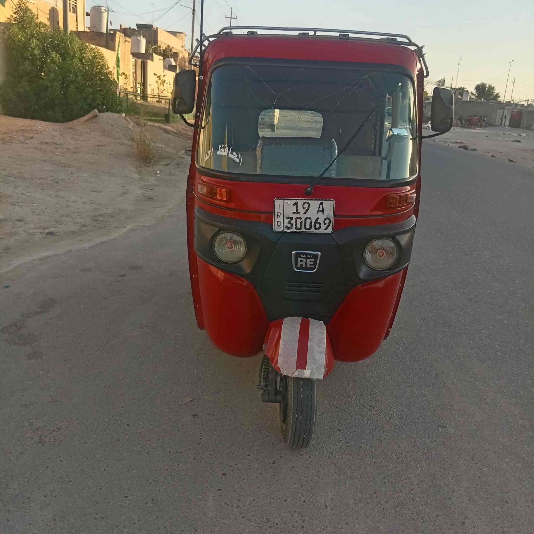 السلام عليكم تكتك للبيع في محافظة كربلاء حي العامل رقم الهاتف ***********

