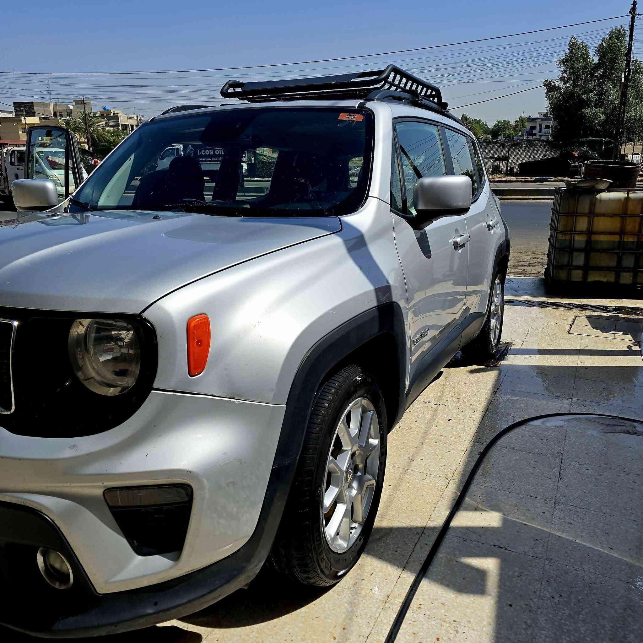 سلام عليكم 
للبيع جيب رينكيد موديل 2020 
محرك 2400 رقم بغداد
حادث خلفي جنطه
السيارة جاهزة وكاملة بدون نقص على أيدي 
تبريد ثلج  
شاشة بصمة كامرة خلفية مواصفاتها معروفة 
ماشيه ١٨٠ الف
الموقع بغداد الدورة 
السعر ١٢٨ 
***********
