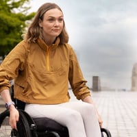 vívoactive® 5 أناقة عصرية بلون زهرة الأوركيد ✨ إطار معدني من الألومنيو...