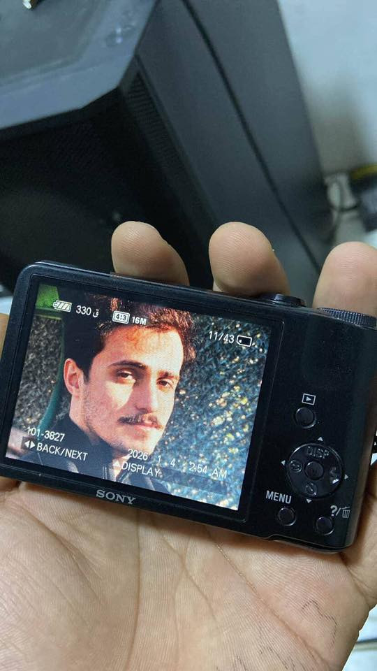 كاميرا سوني Cyber-shot DSC-H70 دجتال مثل ماموضح امامكم
نضافه 99% 
يجي وياه
جنطه مخصصه
تحويله من رام الى تايب سي
شاحن اصلي 
كامره اخت الجديده تصوير ضايف جودة للصور بعيداً عن تصوير فيديو 720 
توصيل لكل العراق موجود
رقم تواصل واتس او تلي
***********
قيم واخذ
