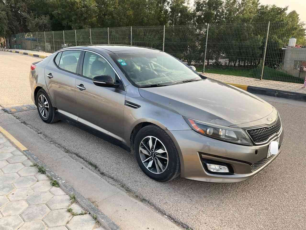 كيا اوبتما ٢٠١٤ شكل ٢٠١٥
كيا اوبتما ٢٠١٤
 وارد أمريكي 
محرك 2400 gdi
فئة ex فول مواصفات
فتحة بانوراما 
حساسات خلفية وكاميرا خلفيه
حساس النقطة العمياء
تدفئه وتبريد للكشنات الأمامية 
تدفئه كشنات خلفية
تدفئة مقود
تبريد قطعتين شغال
كشنات أمامية كهربائية مع ذاكرتين لكشن السايق.
مرايات شفط.
مثبت سرعة.
تخم ويل كب جديد
تخم تايرات جديد نوعية جيدة
حادثها جنطة
جاملغ امامي ايمن مبدل
سنوية جديدة وهزة جديدة
موبايل ***********
السعر ١٢٤
