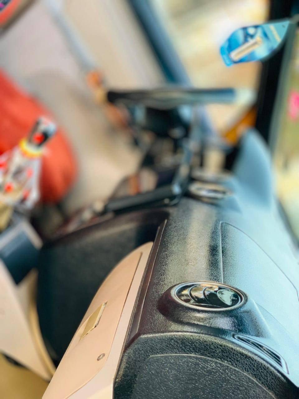 السلام عليكم سي كي موديل 13 السعر28 وبيها مجال رقم بابل ***********
