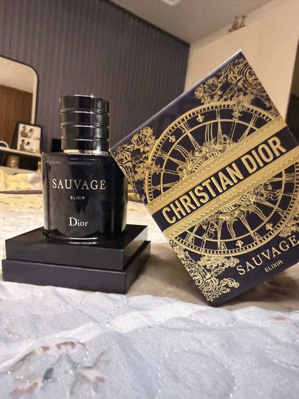 سوفاج الاكسير
بلو شانيل 
مستخدمات كما موضح بالصور للبيع او المرواس بعطر NUIT DE Y HOMME


**إذا كنت صاحب هذا الإعلان وتريد حذفه لأي سبب، رجاءا أرسل رسالة إلى الدعم الفني**