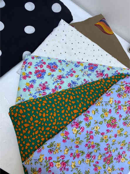 احلى النقشات واروع الالوان واحلى الاسعار معنا لدينا خدمة توصيل لكل محافظات العراق خلال ٢٤ساعه للاستفسار ***********/جمله ومفرد
