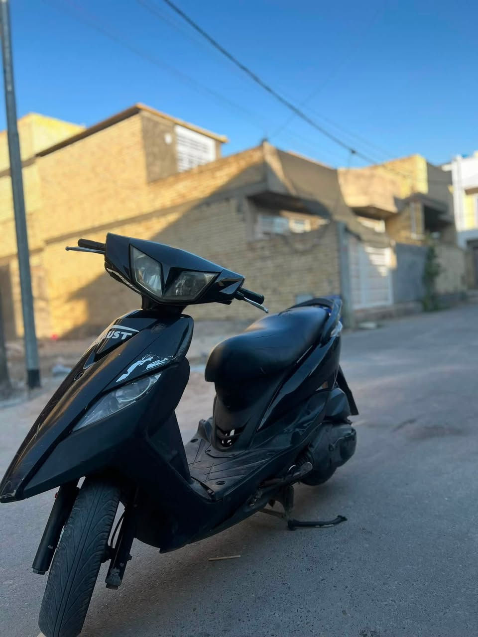 سلام عليكم
دراجه ثعلب كامله من كل النواحي وختم واحد 
بلاديه شلعه ومعدل خير من الله 
سعرهة 650 وبيهة مجال قليل
رقمي 
***********
مكاني الحرية

