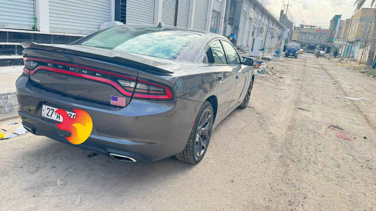 جارجر خليجي 16 مراوس او بيع
خليجية فقط رشه صبغ بسيطة 
رقم اربيل الجديد وسنويه جديده 
تو ويل 
مكينه 3600على وضع الشركه 
كامره دواره 
كشن كهربائي 
كشن حضن 
وبعد موصفات معروفه 
تخم تاير وحداديه جديد 
مكاني الشطرة 
الاستفسار اكثر ***********
