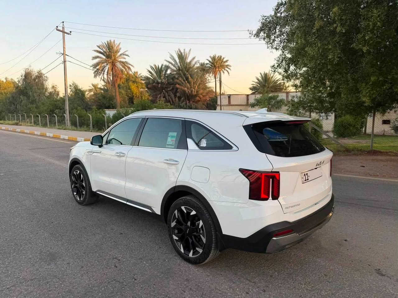 كيا سورنتو 2024 🔥 
ويل 20  🔥 
داتا شوووو 🔥
ماشية 45000 KM بعدها وضع زيروو شرط مكفولة من التكحيل و الشخط والرصعه والبارد 🔥
لوحات وسنوية وهزه جديده و كامل 
 6 سلندر 3500 المحرك 
كير ماوس هاند بريك دكمة 
تشغيل عن بعد والترحيب 
شاشة GPS متصل مع عداد ديجتال 
7راكب مع ٣ قطع تبريد 
لايت led
صندوك كهرباء 
ويل 20 المرغوب
حساسات ٨ + بردات خلفية 
السعر :  28700 $ ( دفترين و 87 ورقة ) 
رقم صاحب السيارة : ***********
‏‭‬العنوان : بغداد- السيدية
