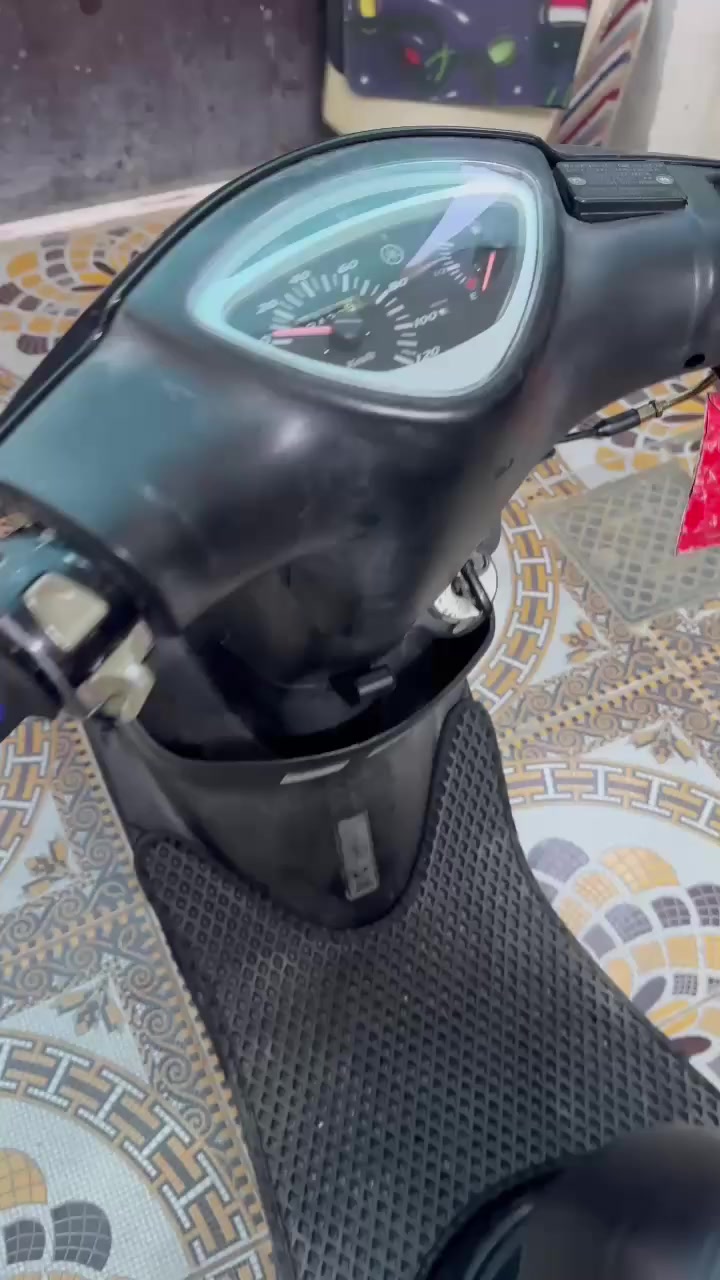 سلام عليكم ماكس عدله للبيع دراجه وكاله او كفاله عامه من كلشي دراجه ما متعوبه ماشاءالله نضيفه نكره سلفه ابكل وقت دراجه رمبه كفرات واحد ويه المحرك كلشي ميحتاج غير البانزين ودهن اخوان الشراي احطه على عيني او على راسي المو شراي اليجي بس يسئل لا والله اسمعه كلام مو حلو اخوان سعر (950 بي مجال كلش بسيط)  شراي يجي خاص او اي استفسار *********** او  يدلل مكاني كركوك تحياتي..👋🏻 (ملاحظه بي كلجات رياضيه)
