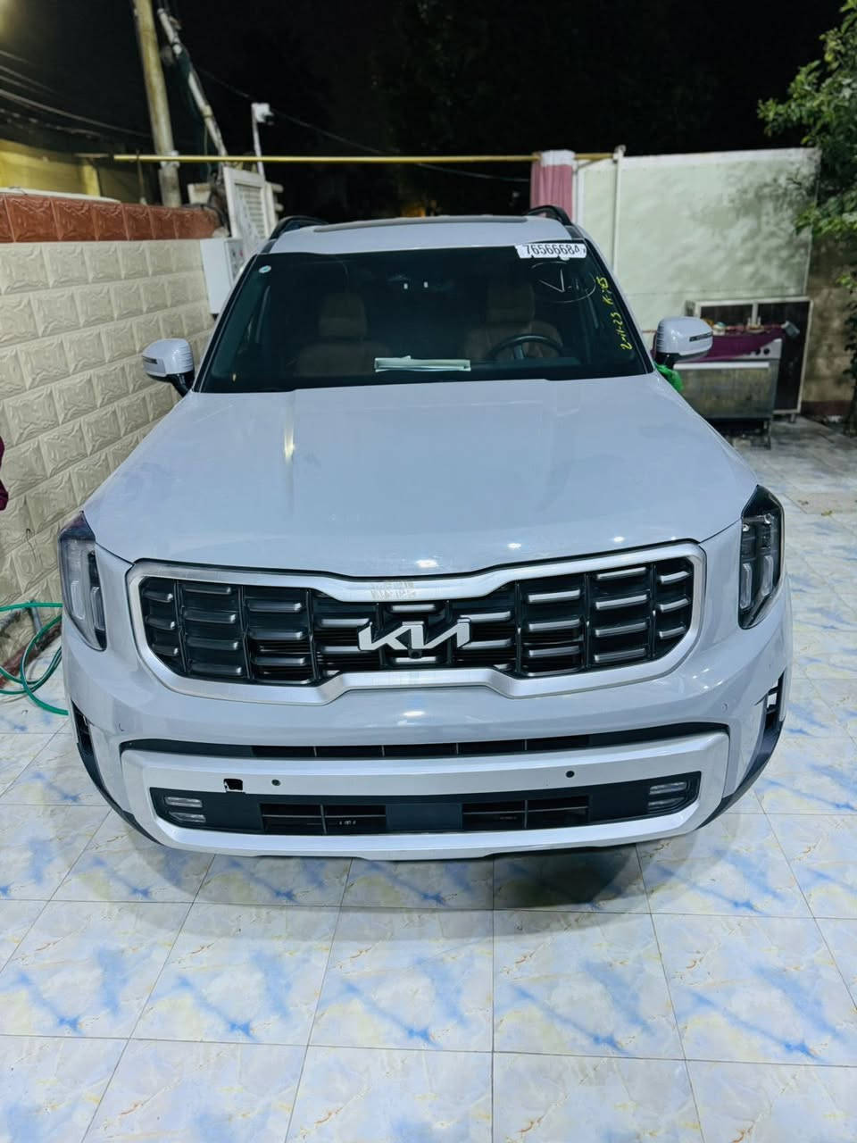 كيا تيلورايد 2023 SX X-Line
المواصفات:
1- محرك 6 سلندر 3800 سي سي
2- عداد المسافة: 43 ألف
3- تشغيل بصمة + تشغيل عن بعد
4- زينون عالي وواطي أصلي
5- فتحتين سقف
6- رادار جانبي مانع اجتياز
7- دفع رباعي (4WD)
8- نظام تحديد مسار
9- كاميرات محيطية 360 درجة
10- حساسات أمامية وخلفية
11- شاشة كبيرة مع كامل الإيعازات
12- تدفئة + تبريد للمقاعد الأمامية والخلفية
13- تحكم دريكسون جهتين
14- ذاكرة حفظ وضعيات المقاعد
15- نظام صوت متكامل
16- تبريد خلفي منفصل
17- مقاعد VIP سياحية
18- 7 ركاب (3 صفوف)
19- مرايا جانبية قابلة للطي كهرباء
20- مقاعد جلد حار/بارد
21- 5 كاميرات
المواصفات الإضافية:
22- كشنات VIP
23- رادار محيطي 360 درجة
24- إشارات مرايا قابلة للطي
25- باقي المواصفات الكاملة لفئة SX X-Line
الحالة:
السيارة حادثة، الضرر فقط بالواجهة الأمامية، بدون صبغ، باقي السيارة وكاله ومشدودة شغل مضبوط.
ملاحظة:
السيارة موجودة بالحلة – مركز المدينة
قابلية تفاوض بسيطة بالسعر (292)
للاستفسار واتساب: ***********
ملاحظة مهمة:
السيارة مفحوصة، رقم الشاصي موجود، والإمكانية للفحص بأي مكان تريده
