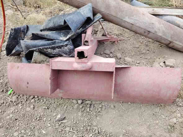 السلام عليكم مكينه عنتر 89 رقم سنويه ماندل مالكه لبيع جاهزه معه فدان وخرماشه ومعدلان لتصال عل رقم ***********
