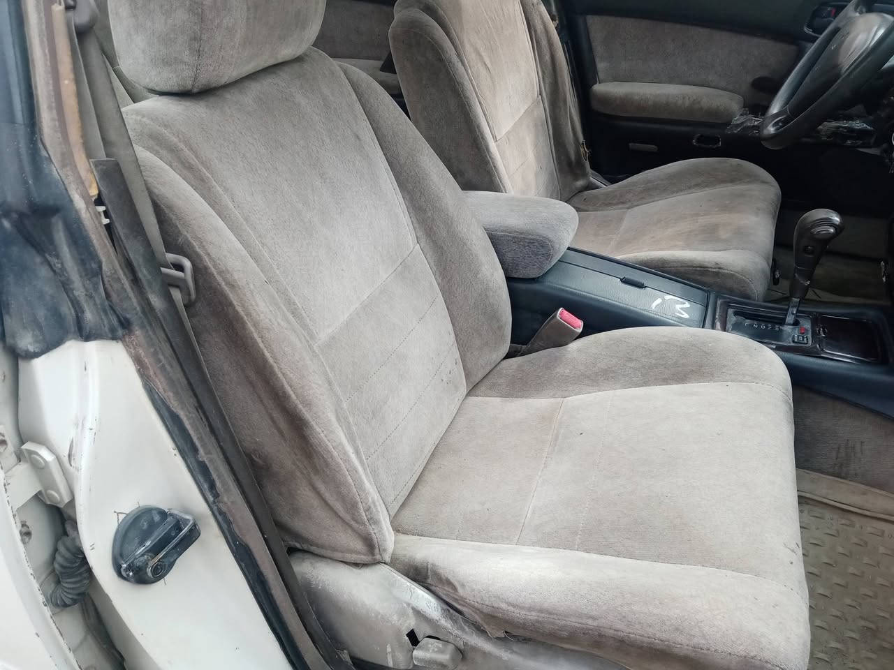 السلام عليكم كراون بطه مكفولة كصة و نقل جثة
كير و محرك خير من الله شرط الفحص محرك ٢٥٠٠ vvt اقتصادي حلوو، سنوية نهاية ال٢٠٢٨ راعيه موجود يريد تحويل
شاشة بلوتوث 
كشنات جدد
كهربائيات شغالة
حدادية جديدة
لايتات عالي و ناصي
إشارة ورا شغالة
مستعجل على بيعته و السعر ٤٢
*********** البصرة قضاء المدينة
